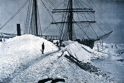 Ice gangway to the Gauss - 1902 November 16
