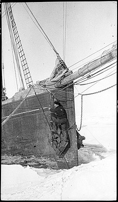 Frank Wild at Shackleton's funeral