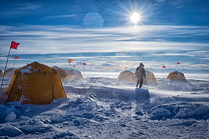 Scientific camp on an ice shelf