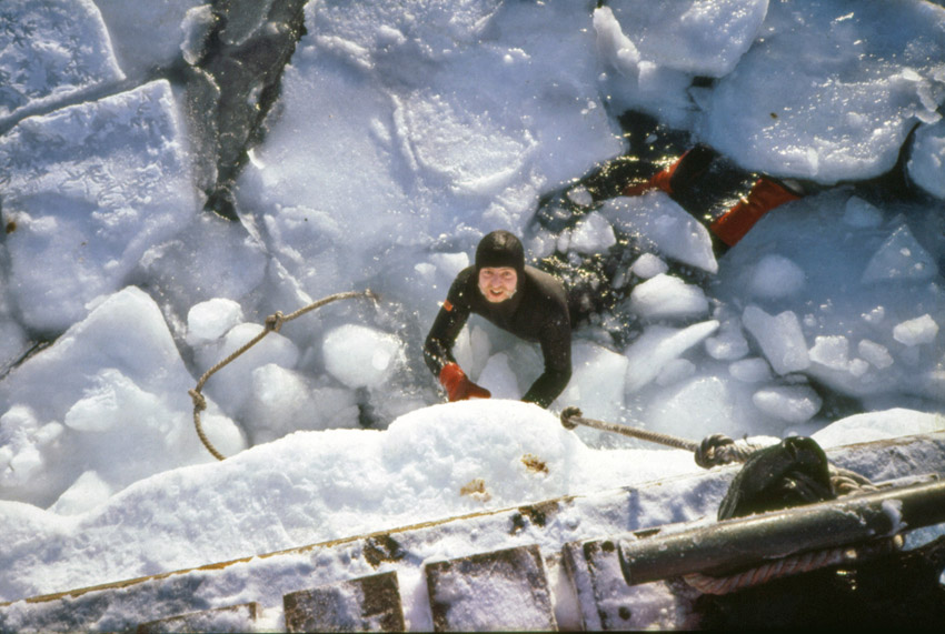 Thin ice race in Antarctica