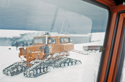 Halley 5 construction crew await arrival of the RRS Bransfield