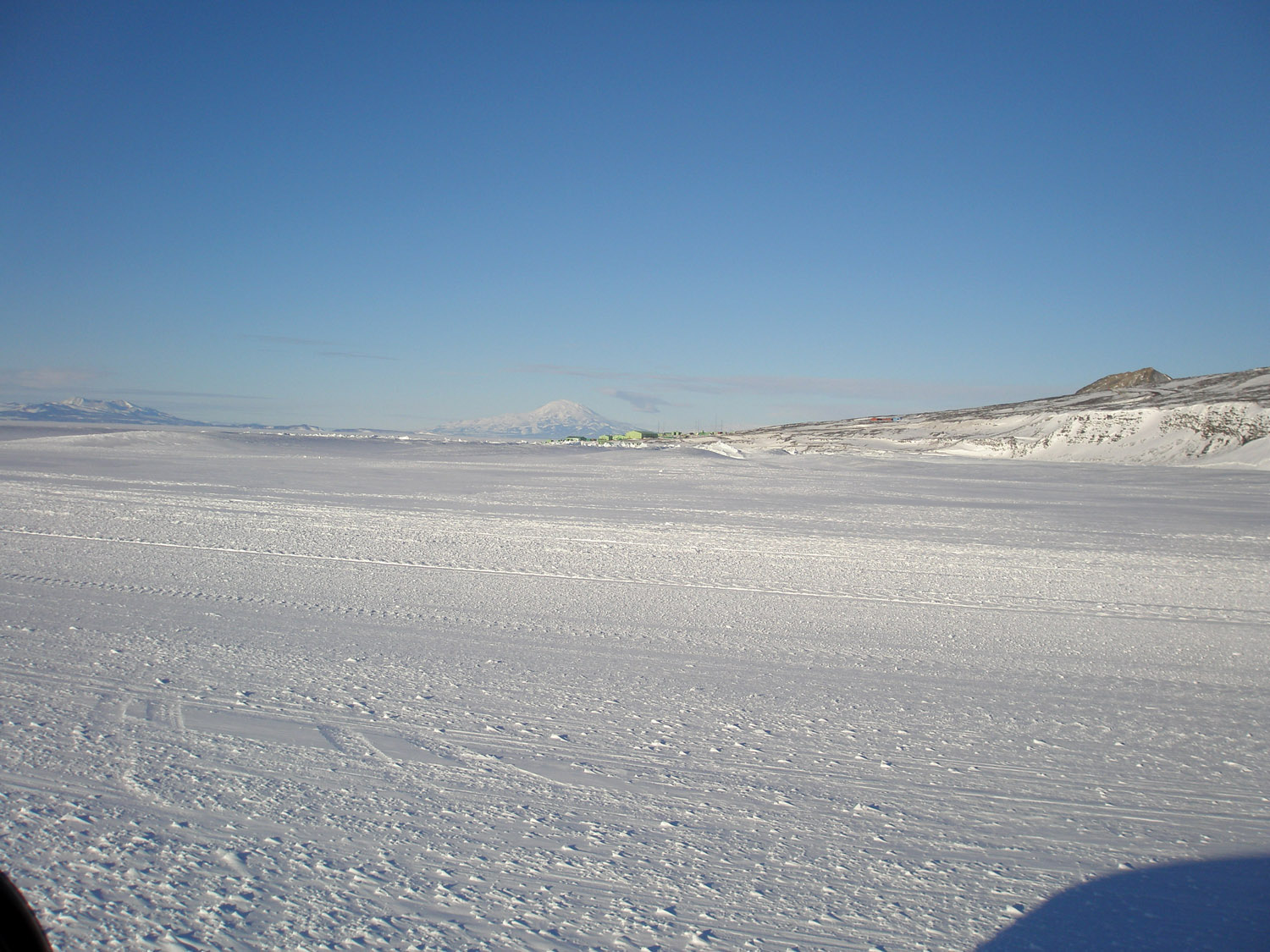 On the road to LDB (Long Duration Balloon project) on the Ross Ice Shelf