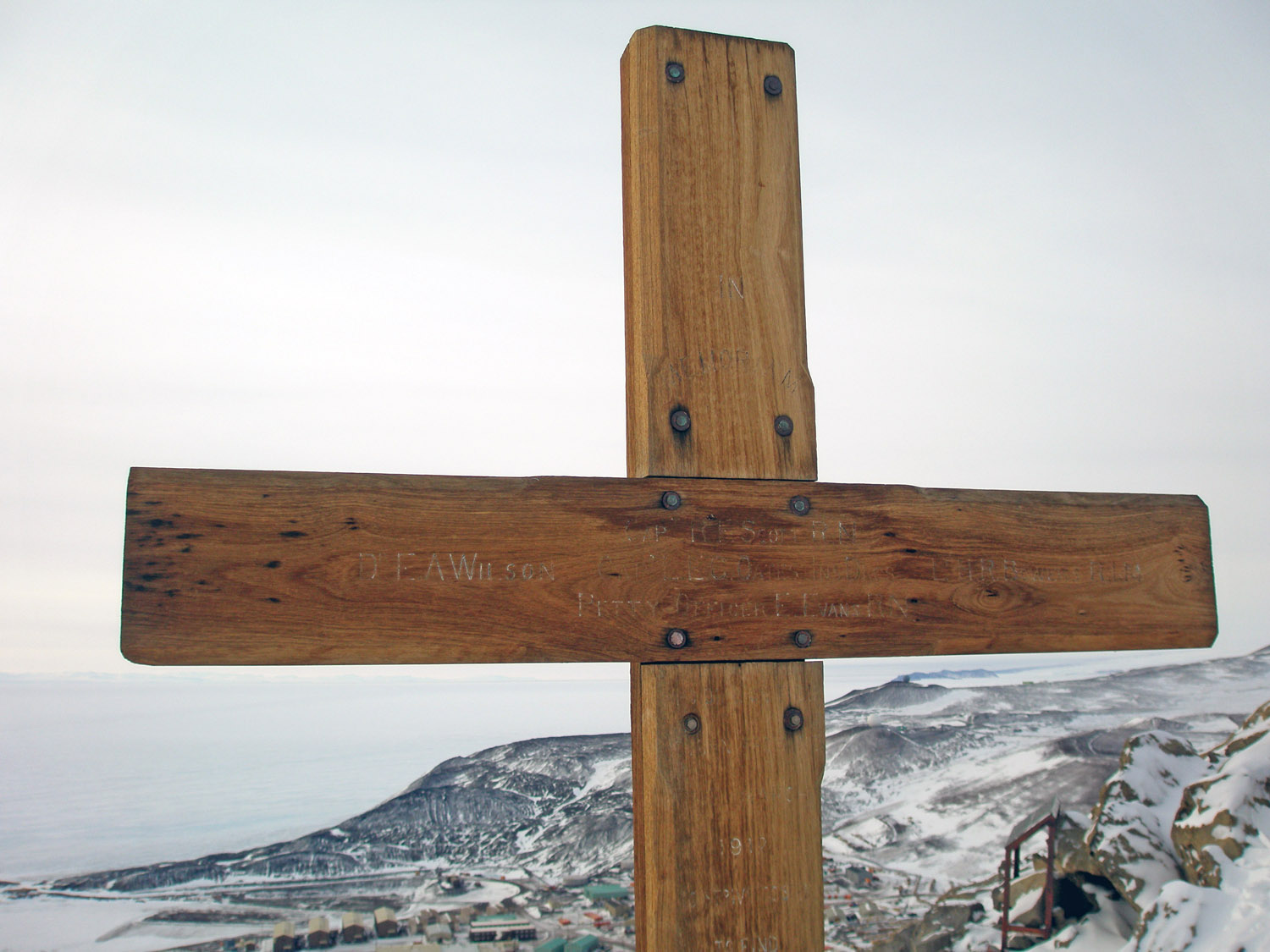 Memorial Cross to Captain Scott's Expedition, Top of Observation Hill