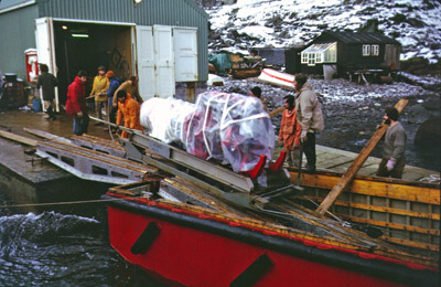 Unloading genny from the scow summer