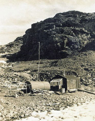 Boathouse and Skua Trap