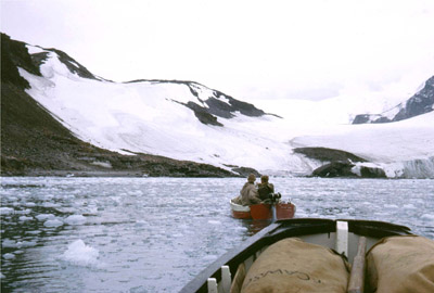 Approaching Shingle Cove behind The Biscoe Kid