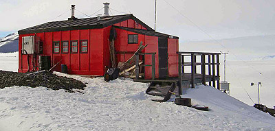 Fossil Bluff Hut 2003