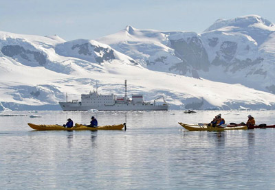 kayaking antarctica