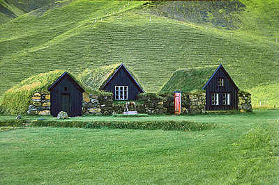 icelandic turf roofed houses