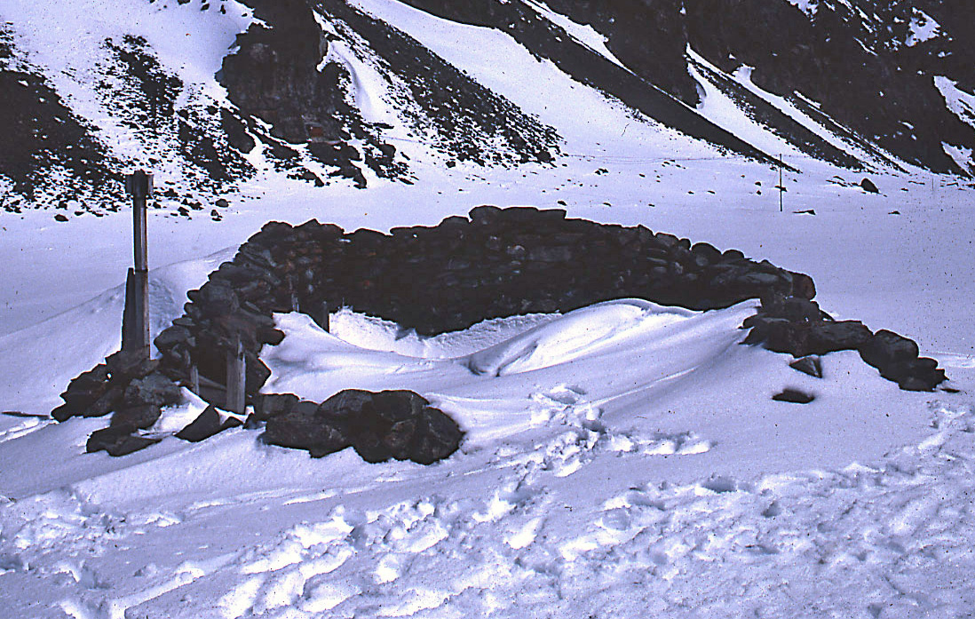 Antarctic Huts - Historical Reamins from the Heroic Age of Exploration