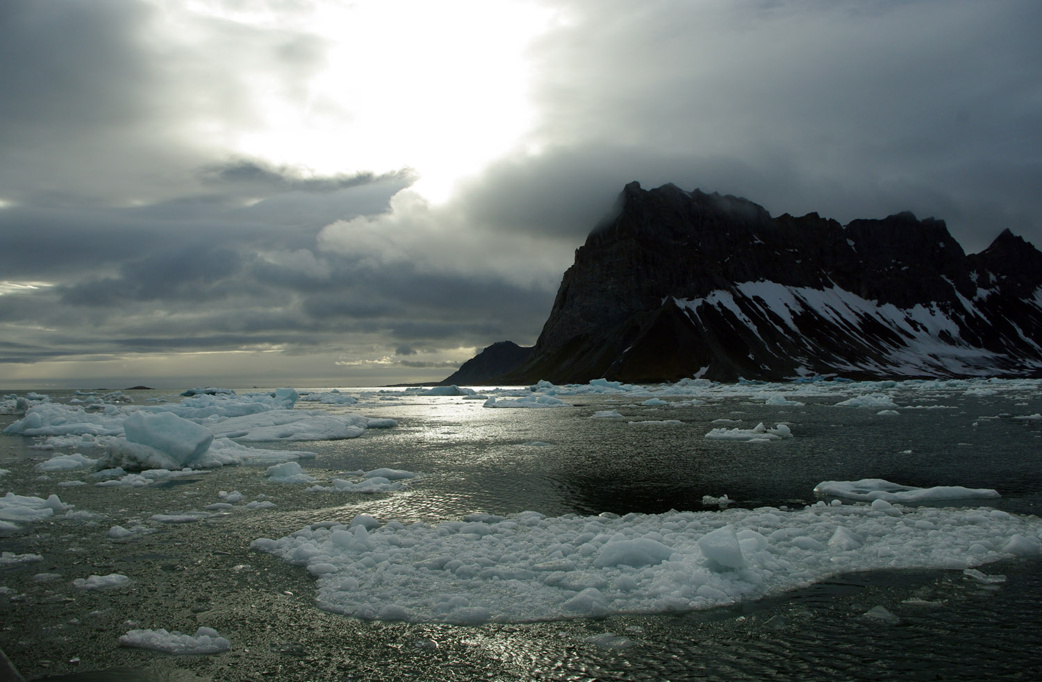 Small Iceberg 4 - Svalbard / Spitsbergen