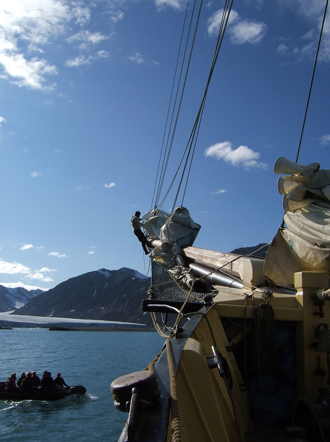 Ships and Boats, Svalbard - 2 - Noorderlicht