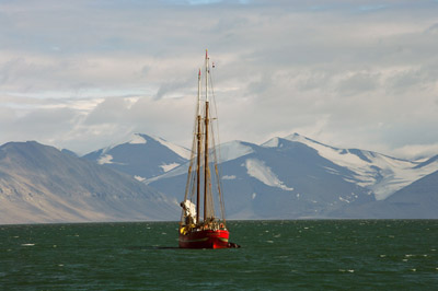 Ships and Boats, Svalbard - 14 - Noorderlicht