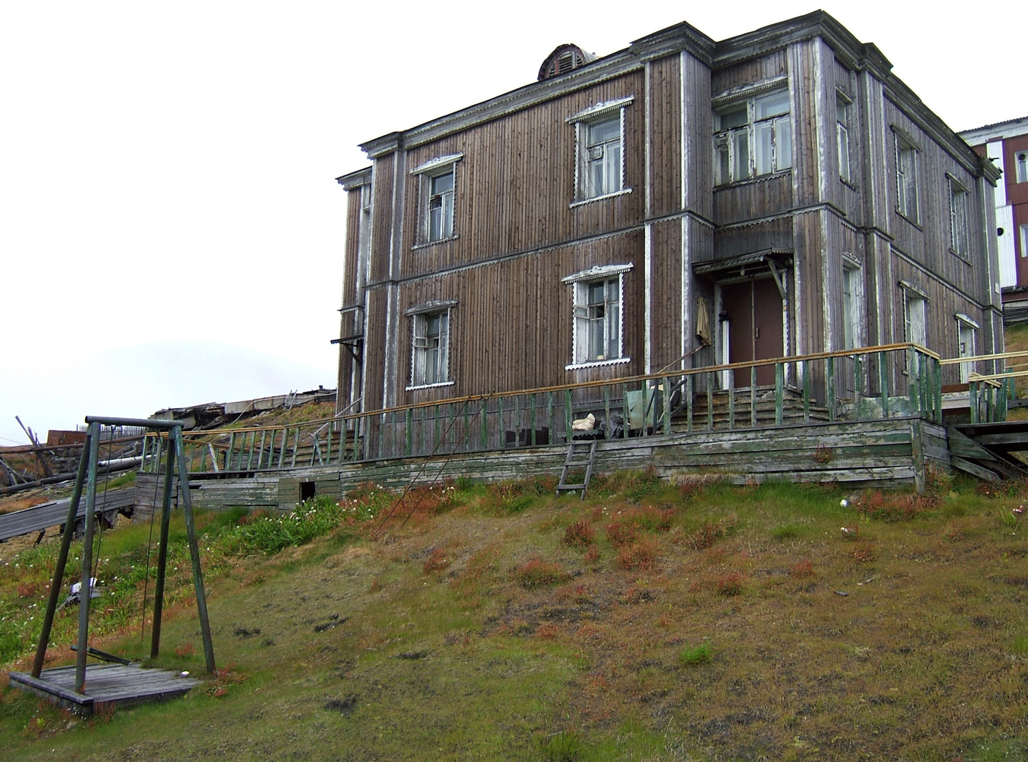 Barentsburg Svalbard - 2 - House
