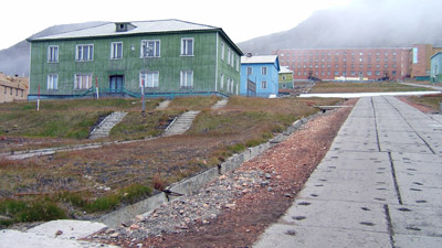 Barentsburg Svalbard - 5 - Road