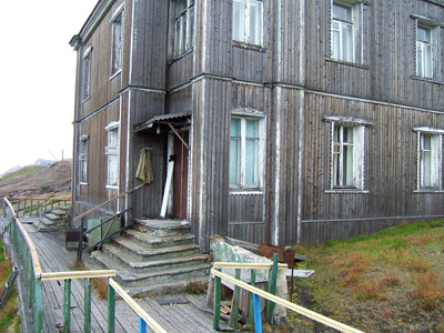 Barentsburg Svalbard - 14 - House