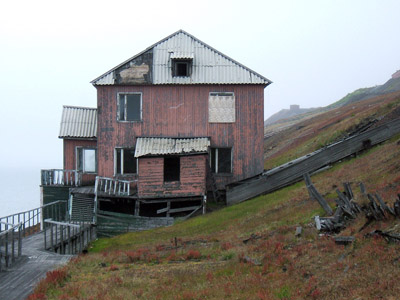 Barentsburg Svalbard - 15 - House