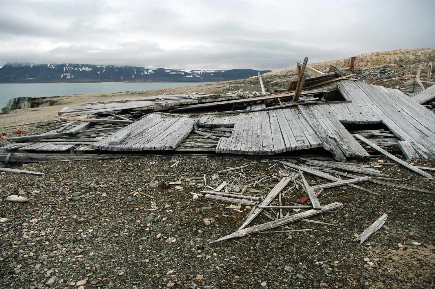 Mining Relics - Svalbard - 7 - Collapsed Hut