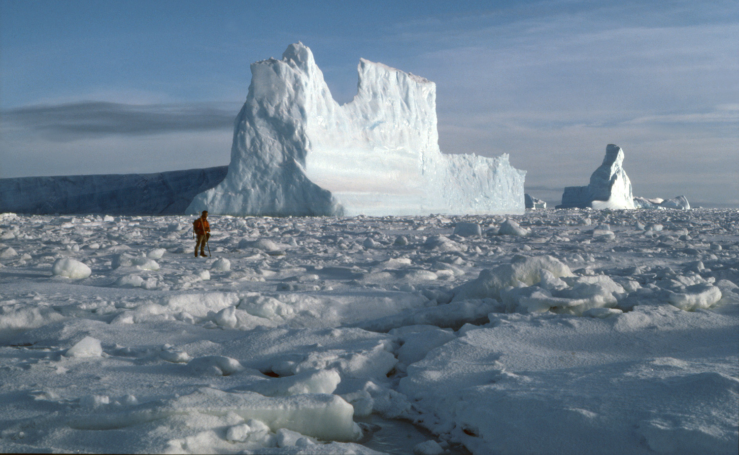 How people survive in Antarctica in the winter